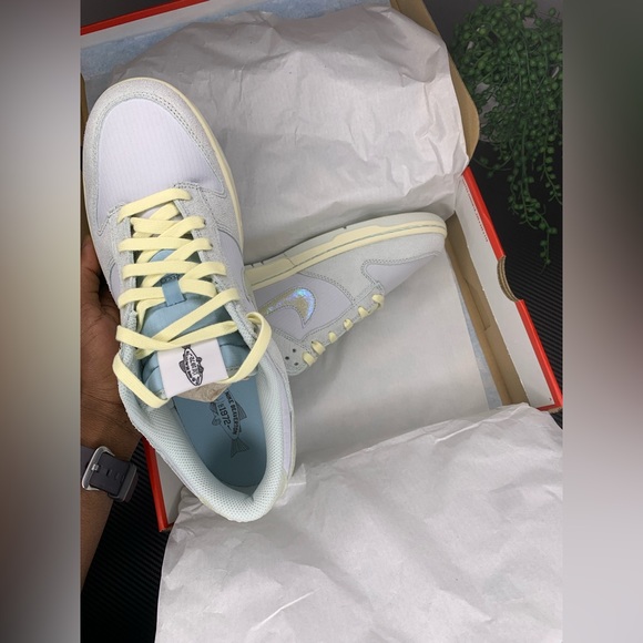 NIKE DUNK LOW RETRO SE - Photon Dust/Light Silver 🆕 - Picture 6 of 8